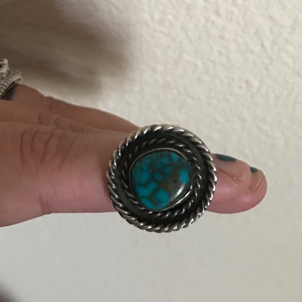 Unmarked Sterling silver ring size 6